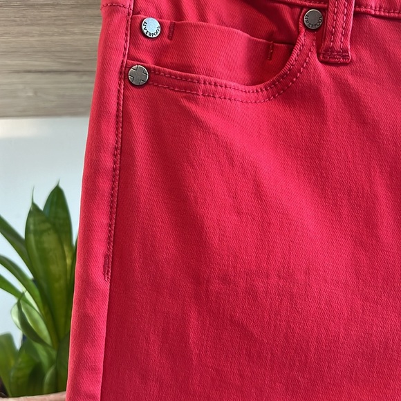 Liverpool Jeans Company Mid-Rise The Skinny Coated Wax Red Jeans, 4 / 27 - Picture 4 of 9